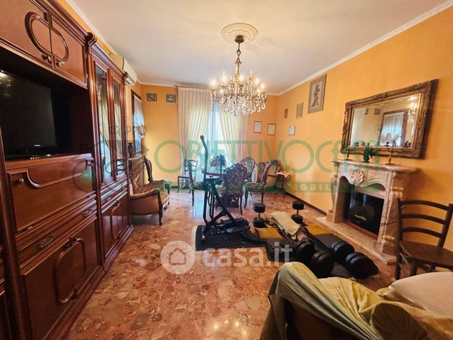 Appartamento in residenziale in Via Lorenteggio 269