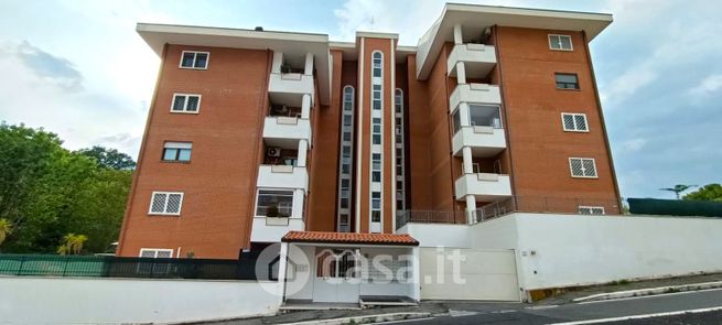 Appartamento in residenziale in Viale Luigi Moretti