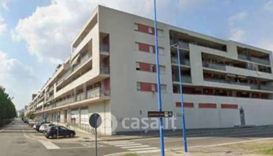 Box/posto auto in residenziale in Via Ugo Aldrighi