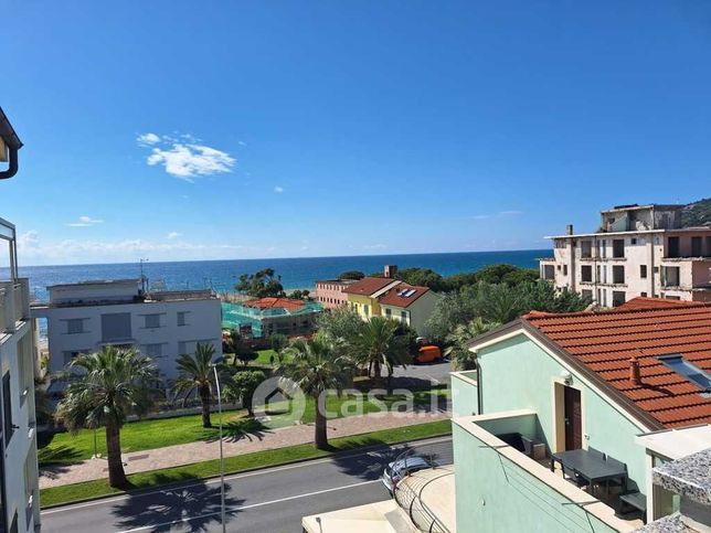 Attico/mansarda in residenziale in Via Caboto