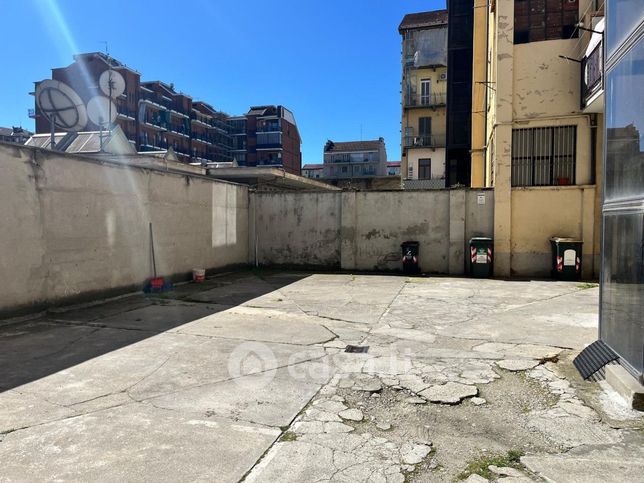 Box/posto auto in residenziale in Via Nizza