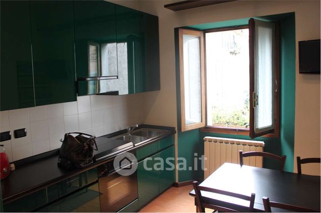 Appartamento in residenziale in Via Lambertenghi 35