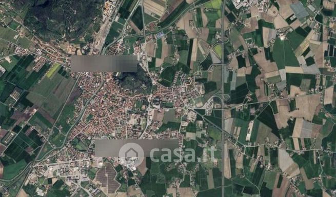 Terreno agricolo in commerciale in Via Galileo Galilei