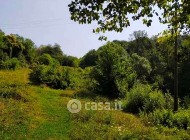 Terreno agricolo in commerciale in Via Ferraro Primo