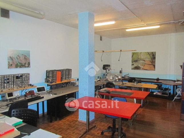 Capannone in commerciale in Via Umberto Fogagnolo 89