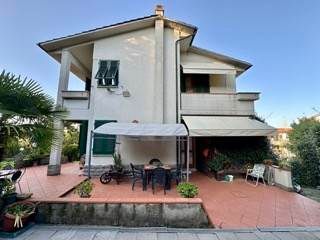 Appartamento in residenziale in Via Cesare Pavese