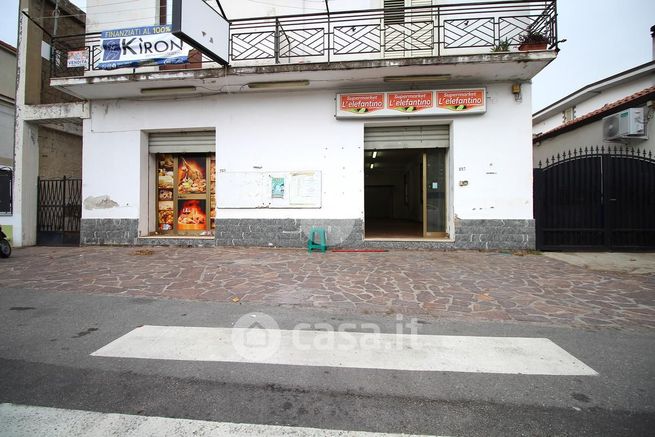 Garage/posto auto in residenziale in Via Nazionale 219