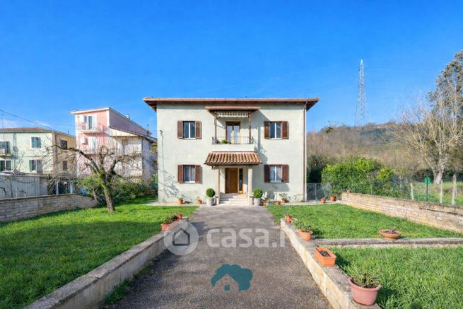 Appartamento in residenziale in Via delle Melazze