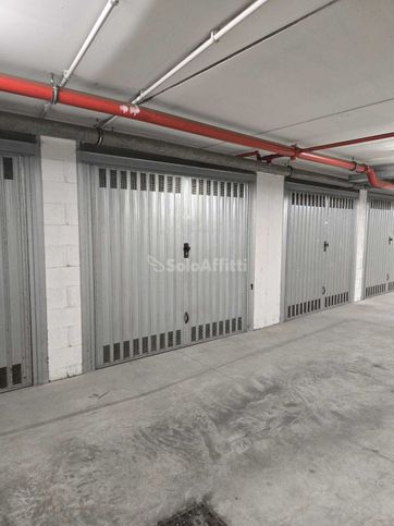 Box/posto auto in residenziale in Largo Volfango Frankl