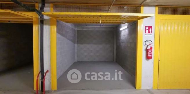 Garage/posto auto in residenziale in Via Carlo Imbonati