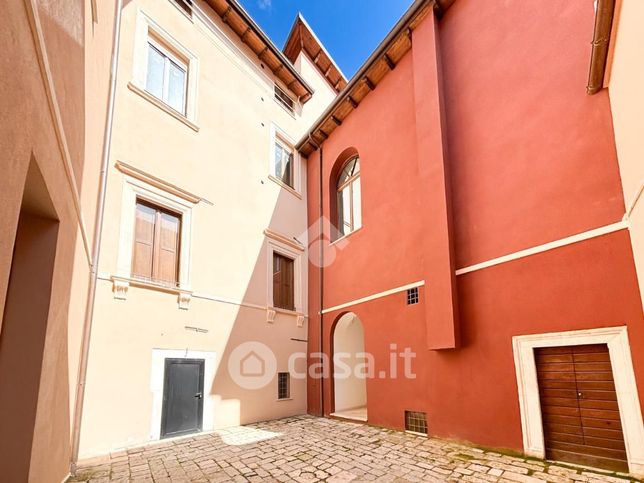 Appartamento in residenziale in Via dei Torreggiani 4
