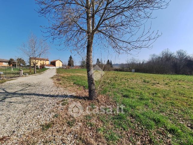 Terreno edificabile in residenziale in Strada Clementina