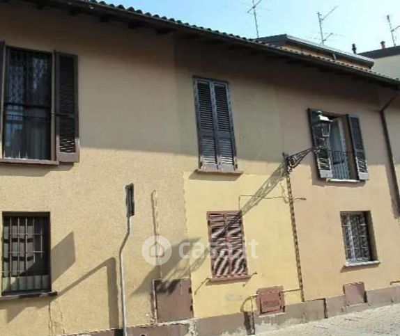 Appartamento in residenziale in Via Alessandro Manzoni 1