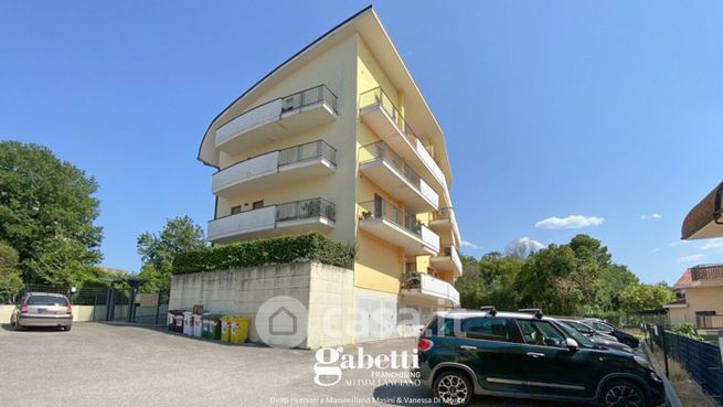 Appartamento in residenziale in Via B. Croce 22