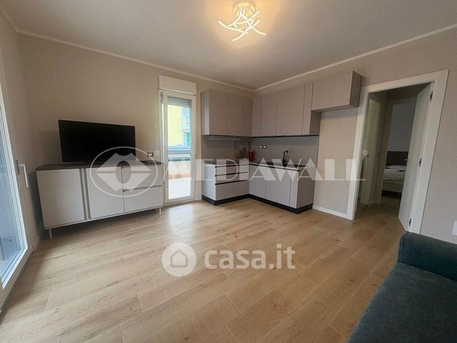 Appartamento in residenziale in Via Elettra 7