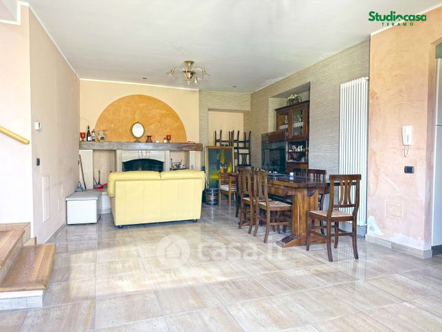 Appartamento in residenziale in Frazione frondarola
