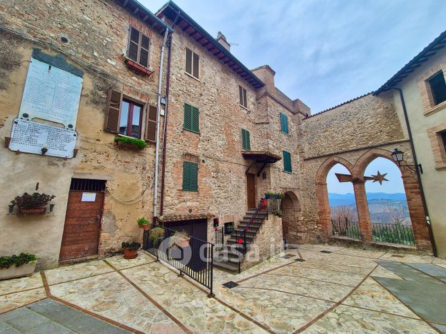 Appartamento in residenziale in Frazione Collevalenza
