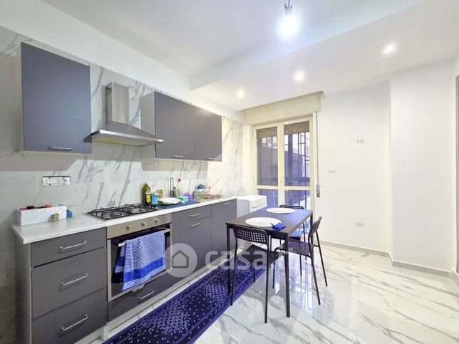 Appartamento in residenziale in Via Marco Rocco 15