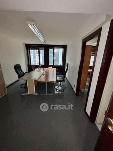 Ufficio in commerciale in Viale della Costituzione 1