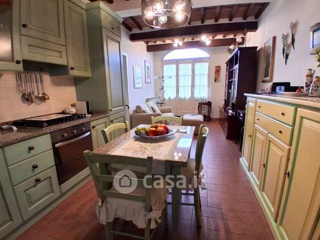 Appartamento in residenziale in Via dell' Isola