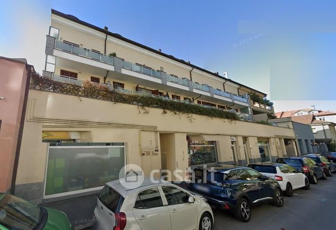 Box/posto auto in residenziale in Via Giuseppe Candiani