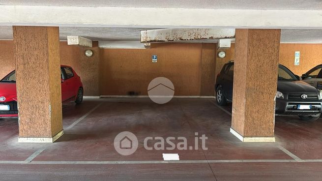 Garage/posto auto in residenziale in Via Giuseppe Berto 161