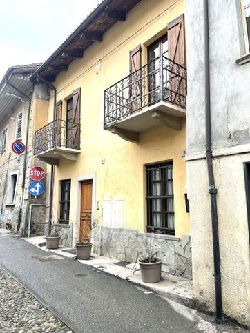 Casa indipendente in residenziale in Via O. Borgesa