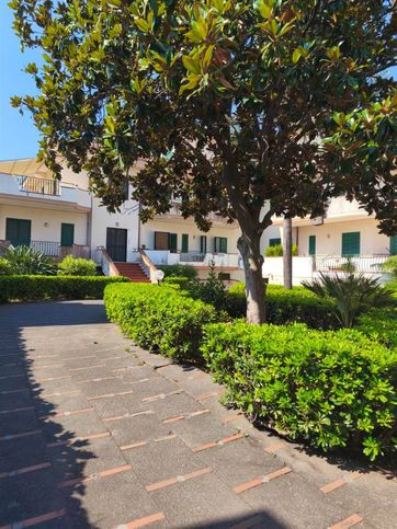 Appartamento in residenziale in Via delle Camelie 16