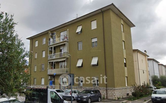 Appartamento in residenziale in Via Giacomo Leopardi 5