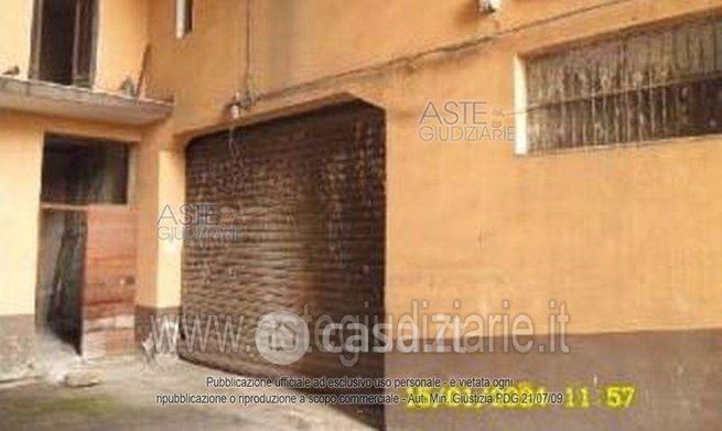 Garage/posto auto in residenziale in Via Giuseppe Poulet 46