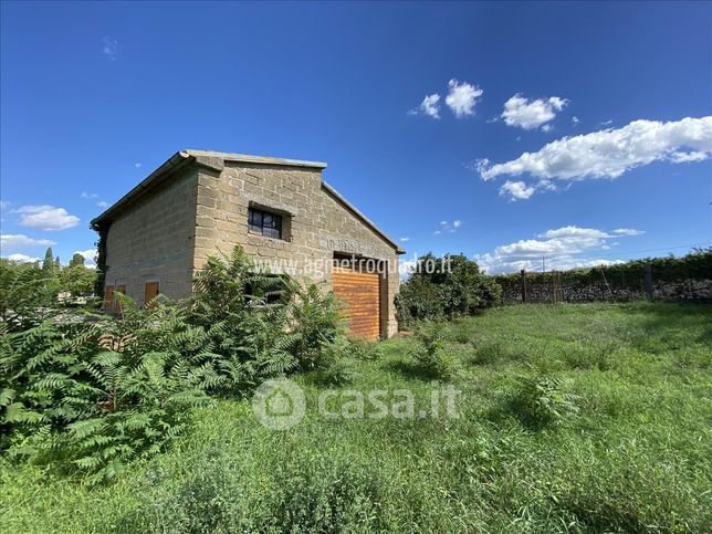 Terreno agricolo in commerciale in 