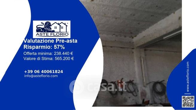 Capannone in commerciale in Strada Statale 113 Settentrionale Sicula