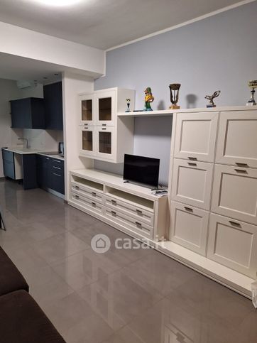 Appartamento in residenziale in Via Podgora 1