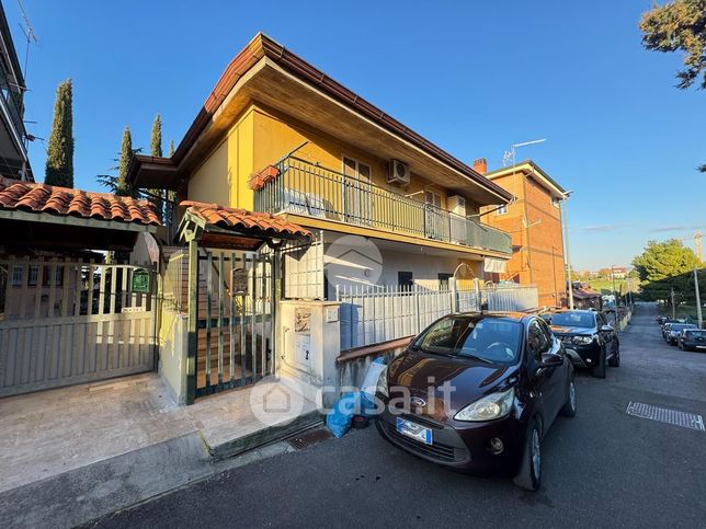 Appartamento in residenziale in Via del Fosso dell'Osa 426