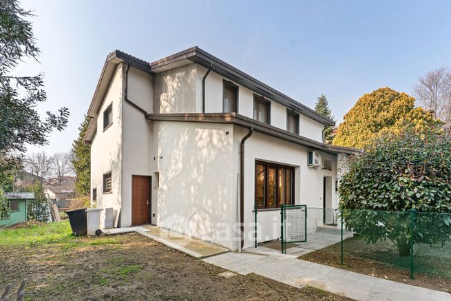 Appartamento in residenziale in Via del Cedro 7