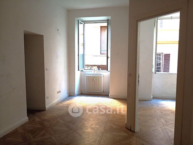 Ufficio in commerciale in Via Marcantonio Colonna