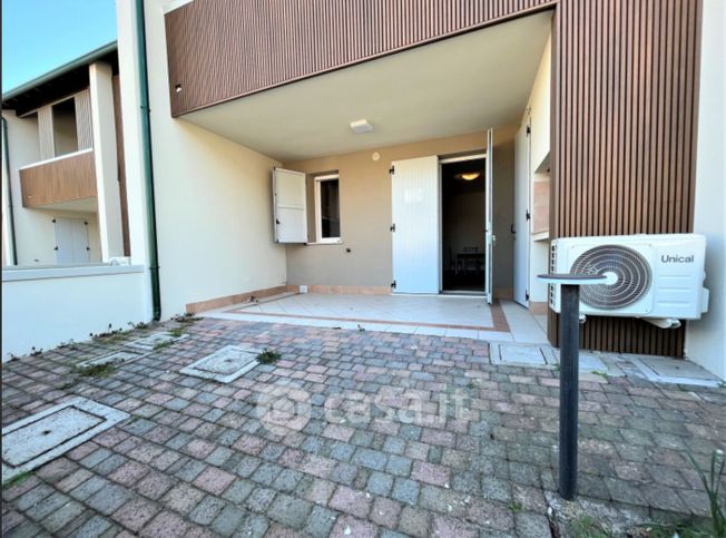 Villetta a schiera in residenziale in Via Boris Giuliano 44