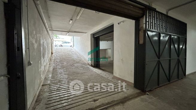 Box/posto auto in residenziale in Via Monte San Michele