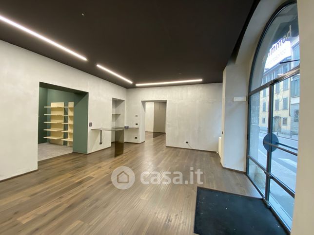 Ufficio in commerciale in Broseta 52
