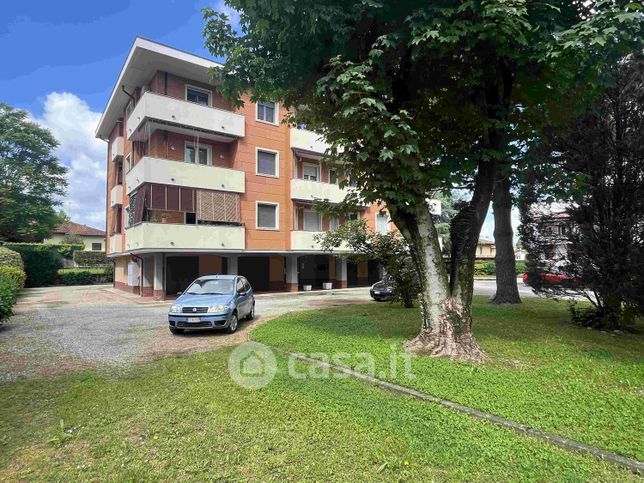 Appartamento in residenziale in Via Riviera