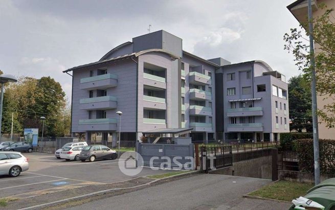 Appartamento in residenziale in Via Adda 44