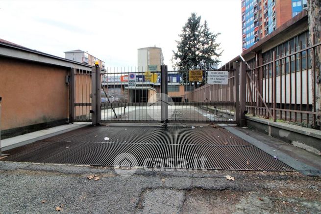 Garage/posto auto in residenziale in Corso Traiano 34