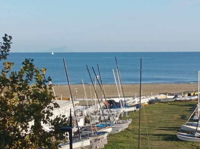 Appartamento in residenziale in Riviera Zanardelli