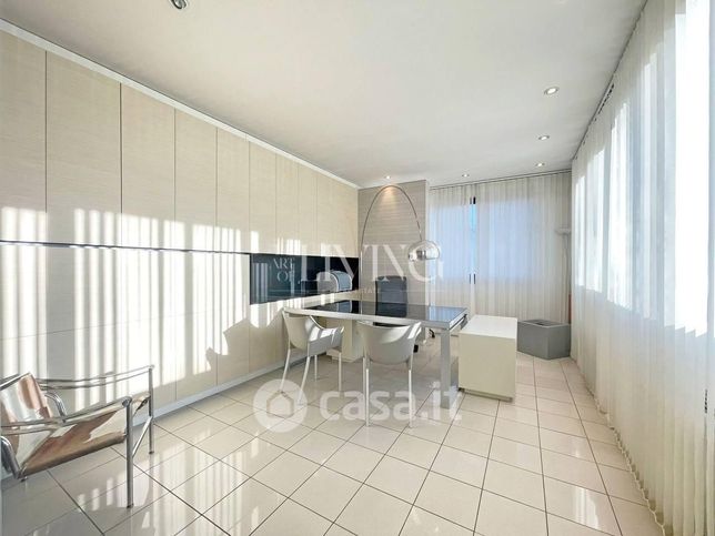 Ufficio in commerciale in Via Sottomonte 55060