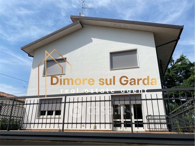 Appartamento in residenziale in Via Benaco