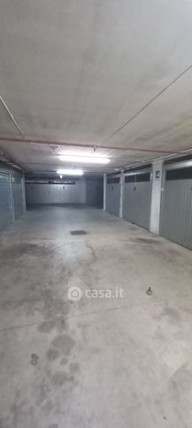 Box/posto auto in residenziale in Via Casilina 250