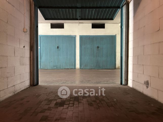 Box/posto auto in residenziale in Via Niccolò Paganini 14