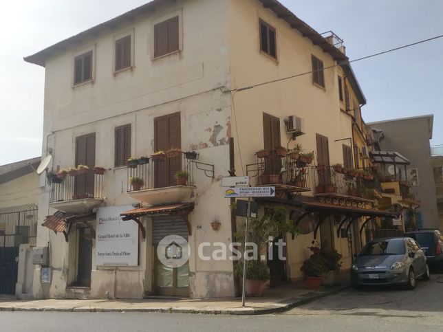 Appartamento in residenziale in Via Stazione Vecchia 108