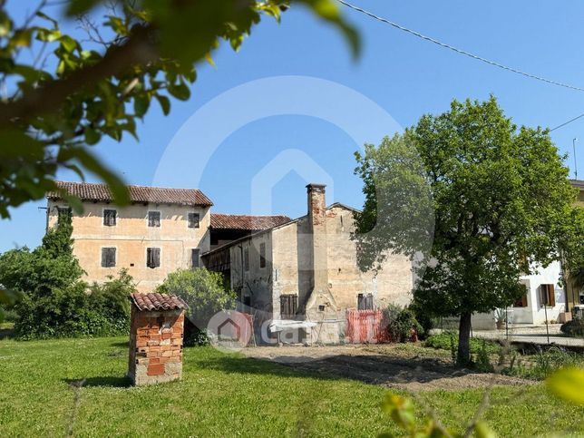 Rustico/casale in residenziale in Via Pitoche