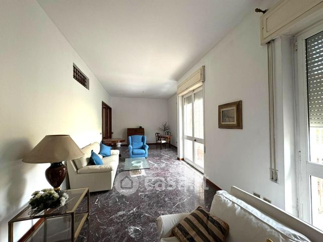 Appartamento in residenziale in Viale Eugenio Chiesa 25